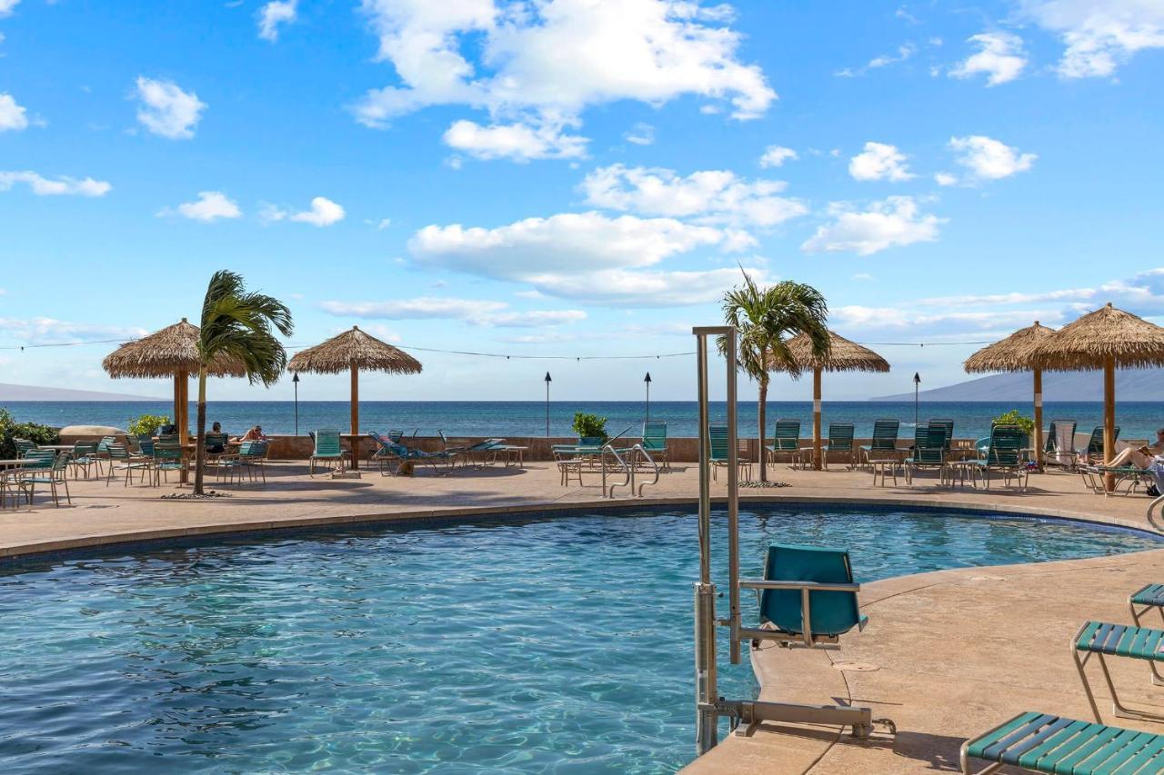 Kahana Incredible Beachfront 1Br - Sleeps 4 Awesome Location And In The Center Of Restaurants Many Beaches Golf And More 빌라 외부 사진