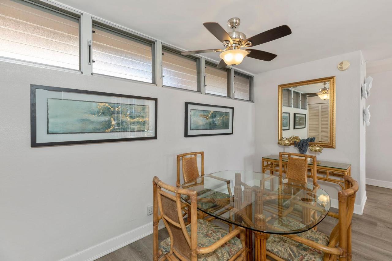 Kahana Incredible Beachfront 1Br - Sleeps 4 Awesome Location And In The Center Of Restaurants Many Beaches Golf And More 빌라 외부 사진